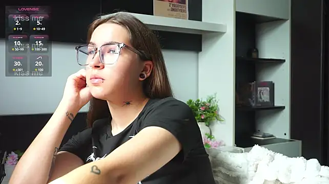 EvaAndLuna stripchat live cam model