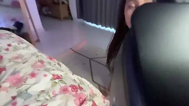 keirasworld stripchat live cam model
