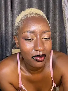 ZolaAmaya stripchat live cam model