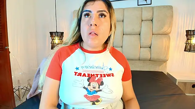 AdharaSmithh stripchat live cam model