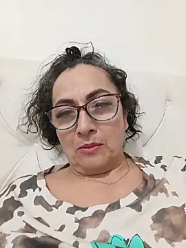 AlessandraLeroy stripchat live cam model