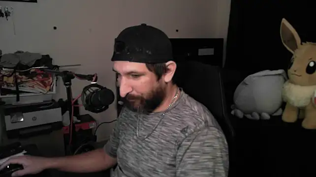 DevilPup75_ stripchat live cam model