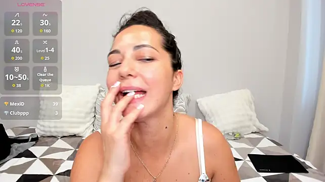 Linda_Insatiable stripchat live cam model