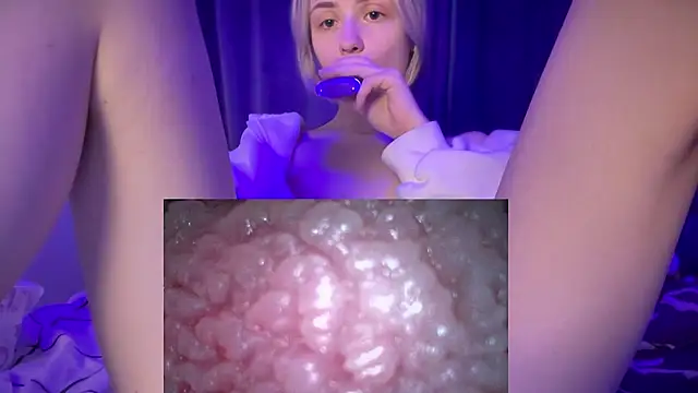 jannemary stripchat live cam model