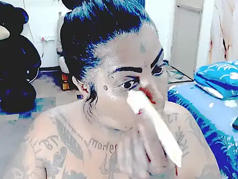 Indiancatz2 stripchat live cam model