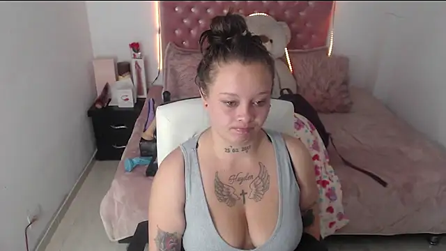 patty_squirt_ stripchat live cam model