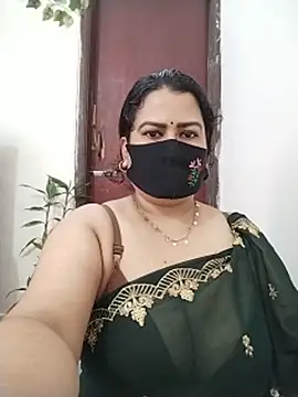 Star--Girl stripchat live cam model