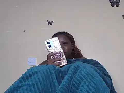 pretty-pussy7 stripchat live cam model