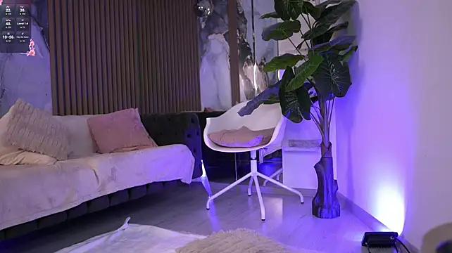 VivianeEtoile stripchat live cam model