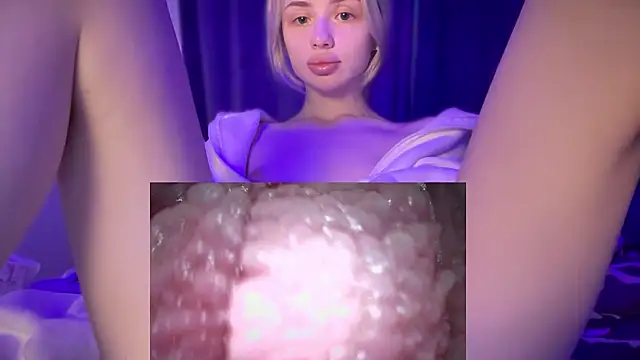 jannemary stripchat live cam model