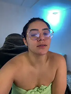 Lia_flowers stripchat live cam model
