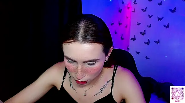 Malud09 stripchat live cam model