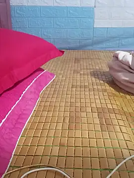 Kinaa69 stripchat live cam model