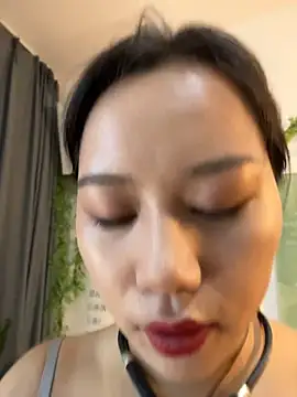 Eliza-E stripchat live cam model