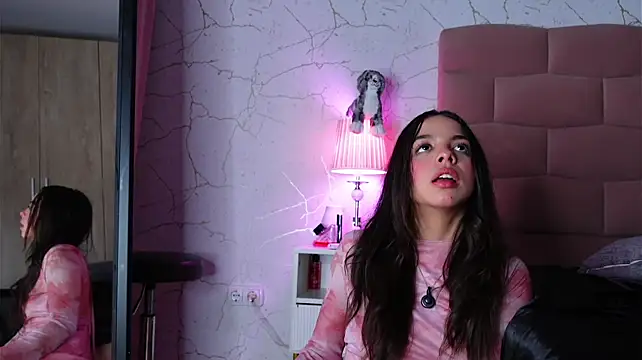 BambiRoses stripchat live cam model