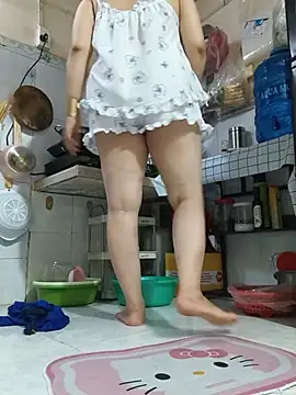 Forever9s stripchat live cam model