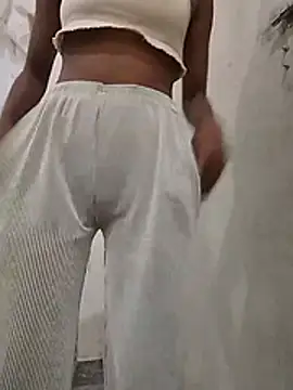hotbabymuskan stripchat live cam model