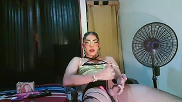kimmiemm stripchat live cam model