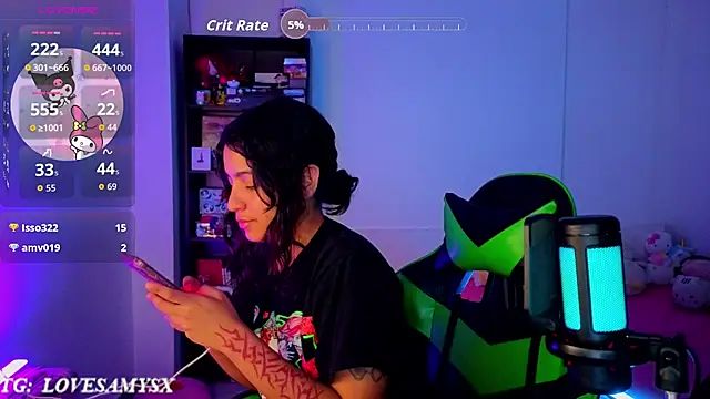 Lovelyamyy stripchat live cam model