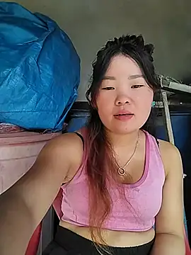 lylylove stripchat live cam model