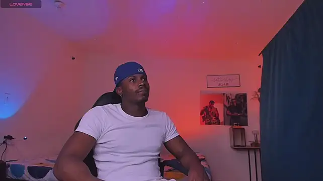 Ethantravis22 stripchat live cam model