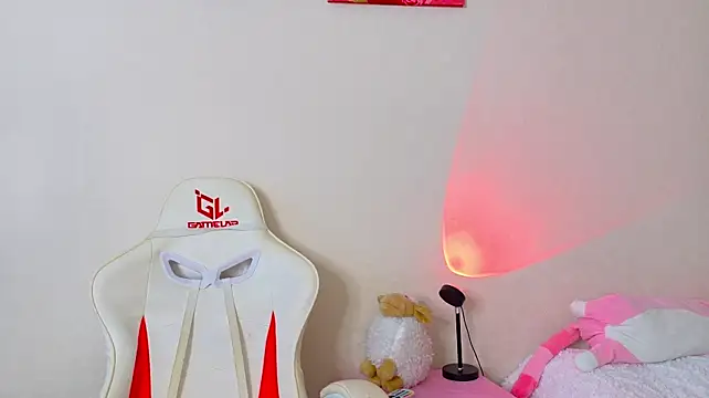 peachiee_ stripchat live cam model