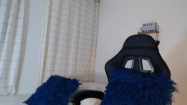julietha_G stripchat live cam model