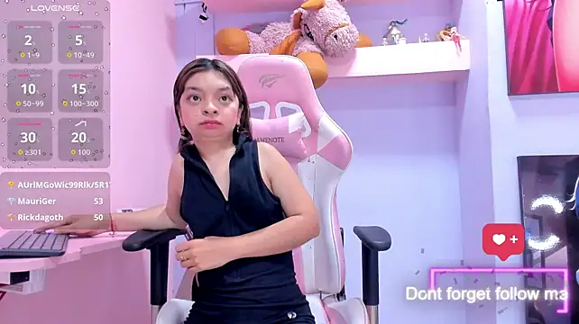 CharlotteMuller stripchat live cam model