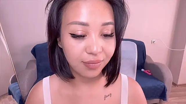 PurrrfectMiko stripchat live cam model