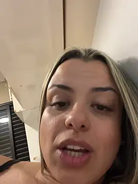 Patyyyy stripchat live cam model
