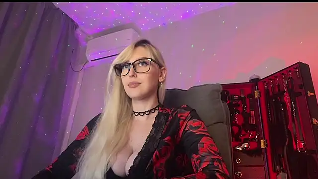 Liya_Liss stripchat live cam model