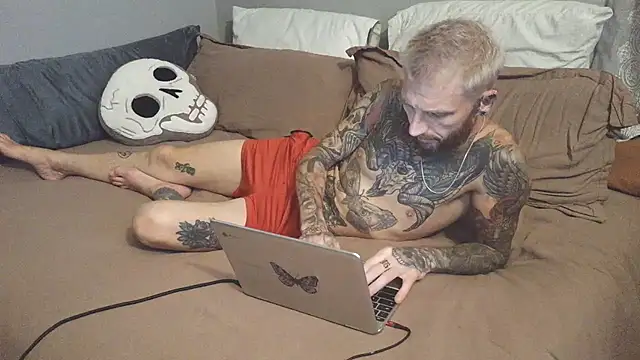 FrankieDRay stripchat live cam model