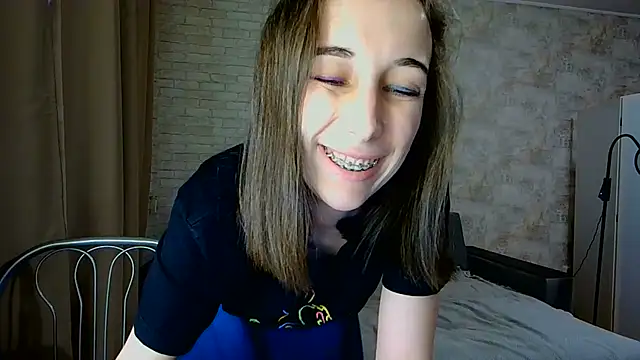 Anika_bloom stripchat live cam model