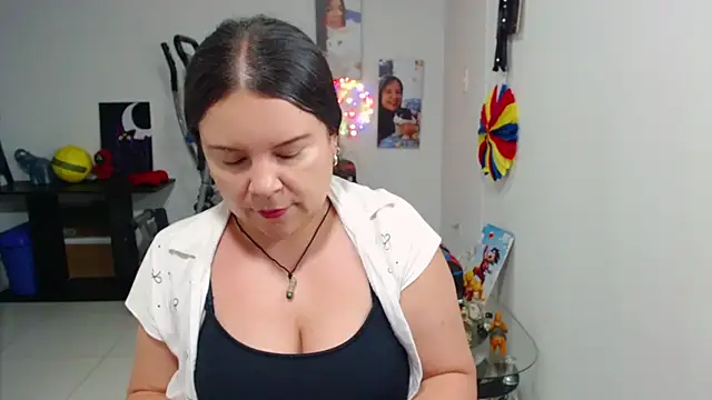 claryssa_ stripchat live cam model