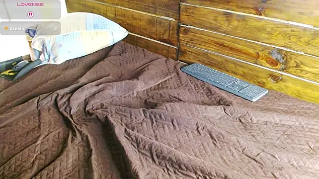SonicJ25 stripchat live cam model