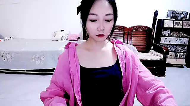 linger888 stripchat live cam model