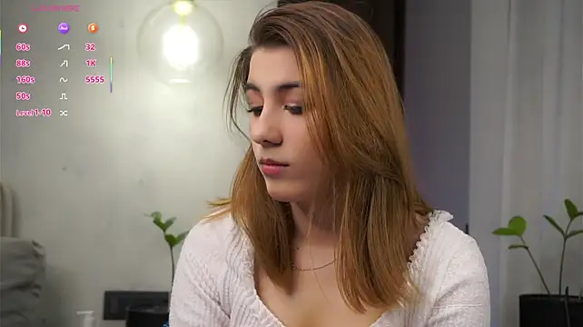 QueenieGitt stripchat live cam model