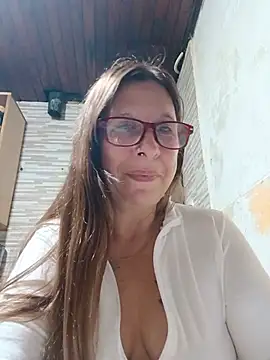 cari75 stripchat live cam model