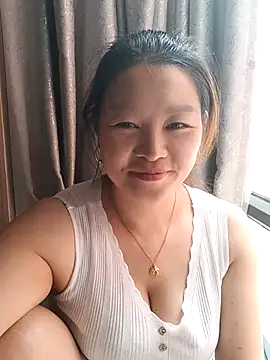 Jennie_dogy stripchat live cam model