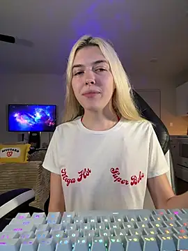 Rainsworld420 stripchat live cam model