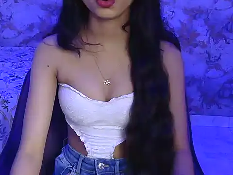 Ada-19 stripchat live cam model