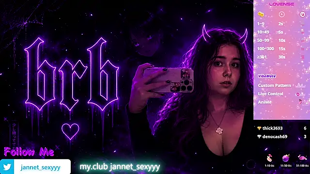 JannetPie stripchat live cam model