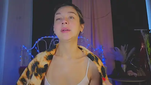 Funny_Bunny stripchat live cam model
