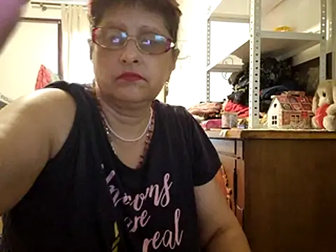 Samantha_Squirt@xh stripchat live cam model