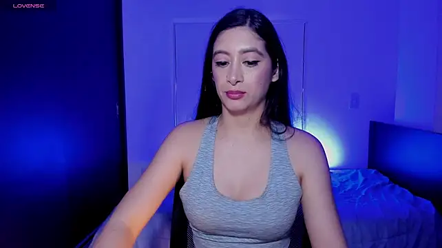 MeganWhite3 stripchat live cam model