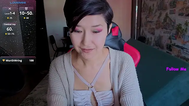LeyylaStoone stripchat live cam model