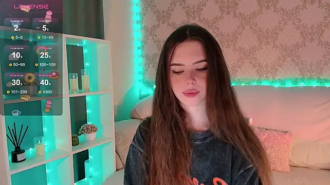 HolyMiax stripchat live cam model