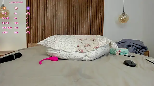sakura_Gomez stripchat live cam model