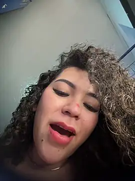 VictoriaaRose stripchat live cam model