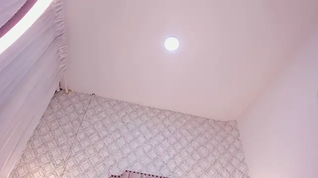 zoejenner_ stripchat live cam model